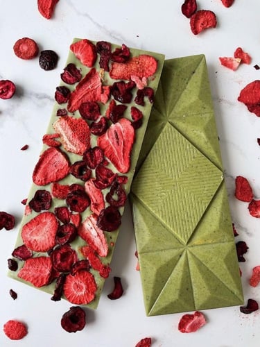 فراوله حبه كامله مجففه بالتجفيف البارد