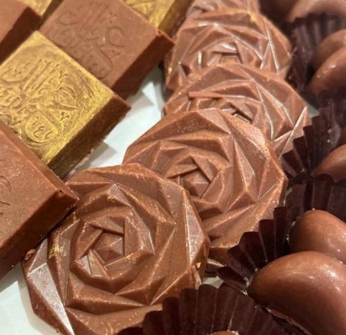 ورده الجوري - قالب اكريليك عالي الجودة