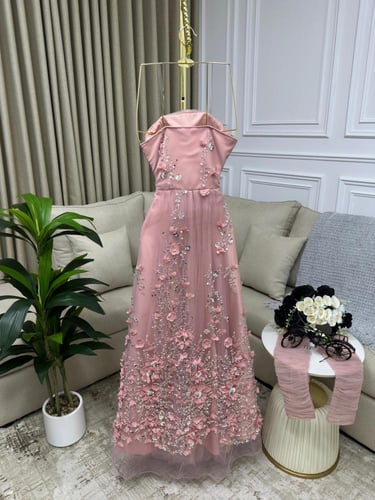 فستان مورد لونين