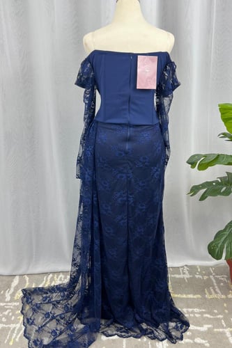 فستان دانتيل