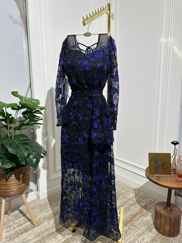 فستان كمبيوتر كحلي