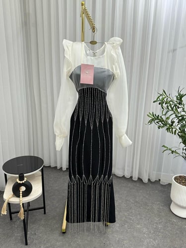 فستانين مطرزه ابيض اسود