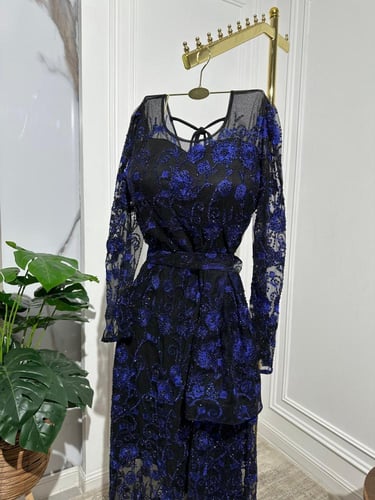 فستان كمبيوتر كحلي