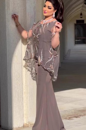 فستان اسراء