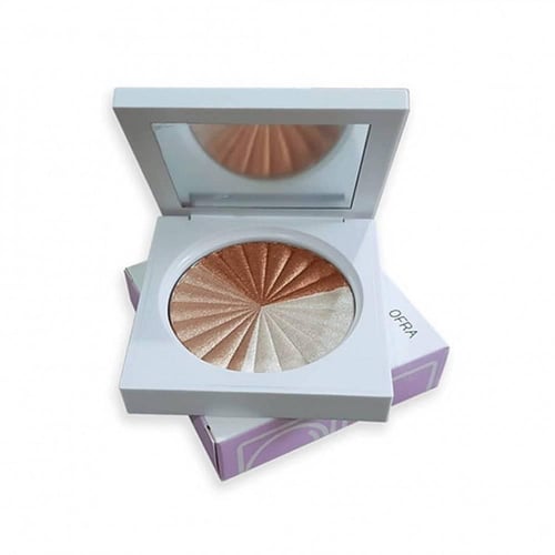 اضاءة اوفرا الثلاثيه