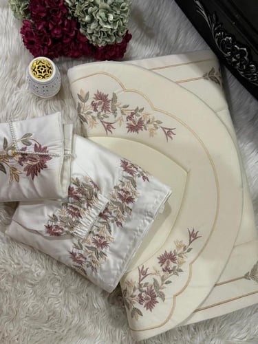 طقم صلاة مطرز من 3 قطع