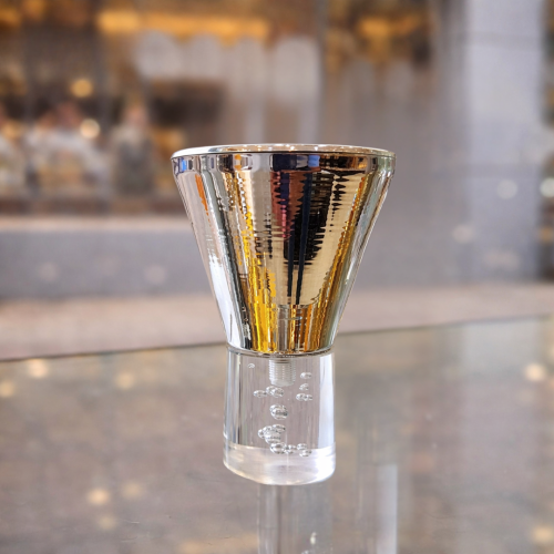 مبخرة أنيقة بتصميم فاخر تضيف لمسة فخامة لكل زاوية