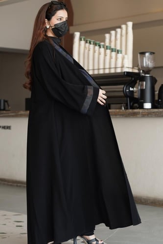 كريب مع جاكار ازرق من الأمام