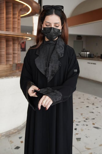 بليزر مع جاكار بالكم