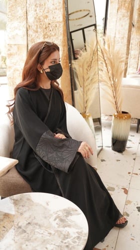 كريب ملكي مع جاكار اسود