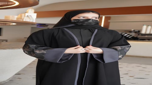 كريب ملكي مع جاكار رمادي