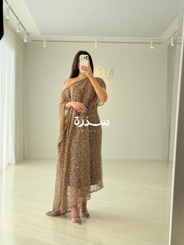 فستان دانتيل بحزام داخلي