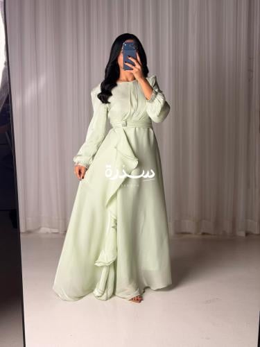 ‏فستان ناعم بأكمام طويلة