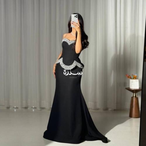 فستان كورسيه اسود بتطريز يدوي