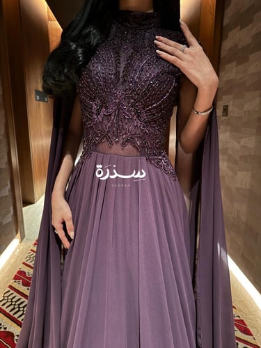 فستان موف بقصة خصر
