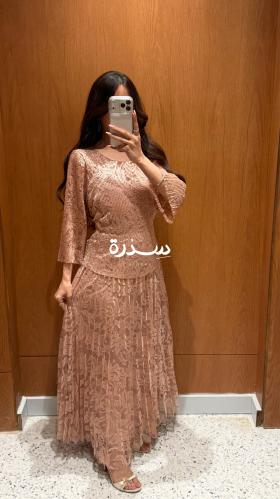 فستان دانتيل بلاسيه