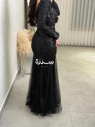 فستان سهرة تل اسود مطرز