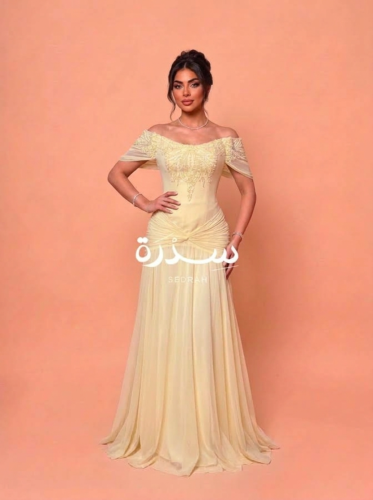فستان سهرة كلوش ناعم