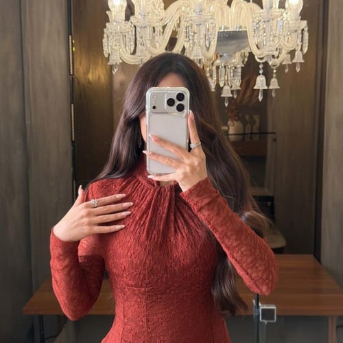 فستان دانتيل ناعم