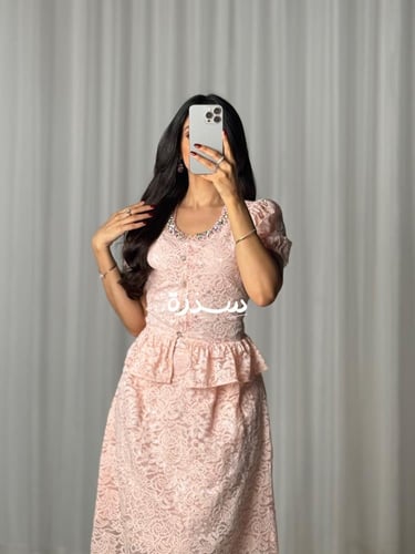 طقم دانتيل مطرز