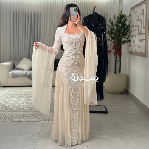 فستان تل مطرز فراشة