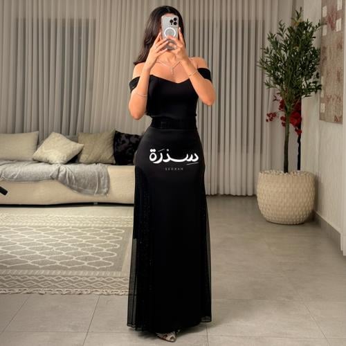 فستان ناعم اسود لامع