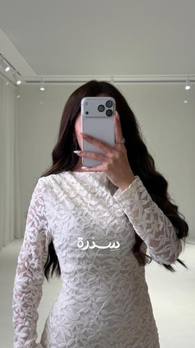 فستان دانتيل ناعم