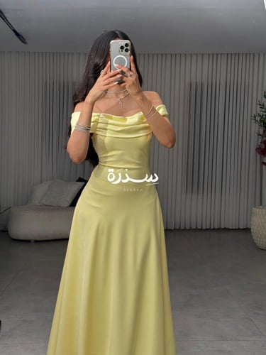 فستان ناعم اصفر أوف شولدر