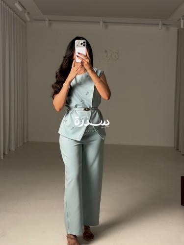 طقم ناعم بقصة مميزة