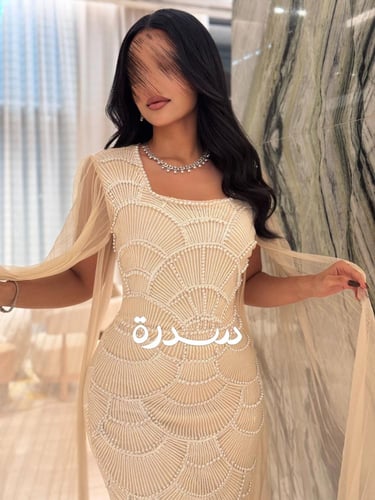 فستان سهرة فاخر مطرز