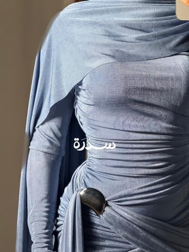 فستان ناعم ماسك طويل