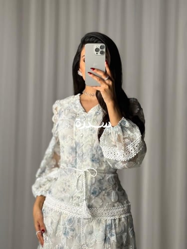 فستان تشجيرة مميزة كم طويل