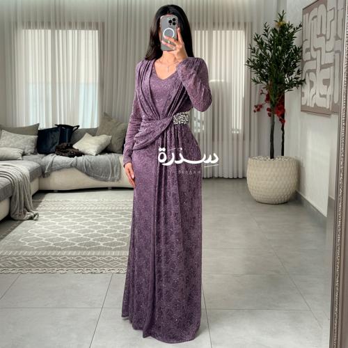 فستان دانتيل باكسسوارات عالخصر