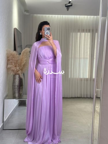 فستان سهرة لامع بلاسيه