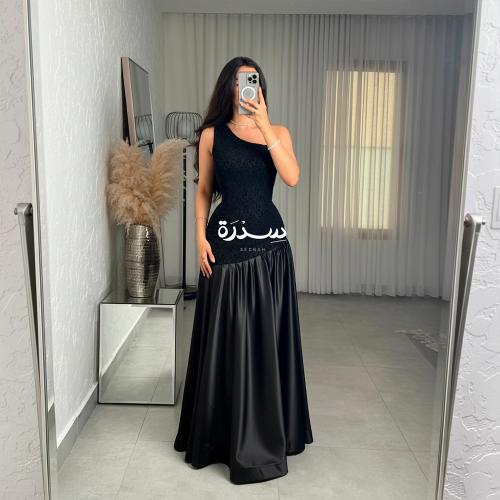 فستان دانتيل اسود