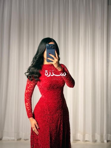 فستان دانتيل ناعم