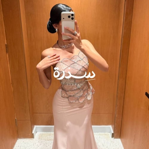فستان سهرة الساتان الملكي