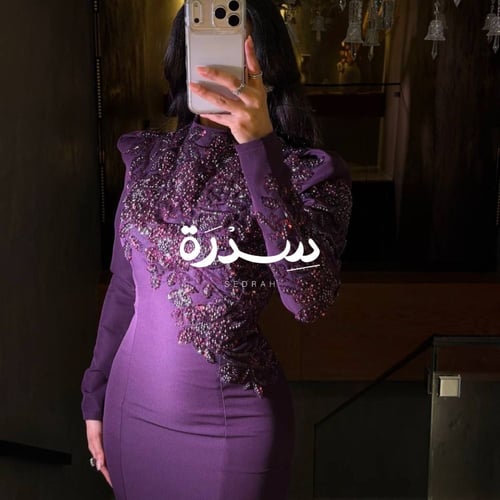 فستان الدانتيل المطرز الناعم
