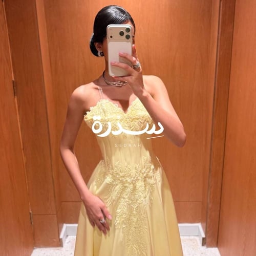 فستان سهرة كورسيه بتطريز دانتيل