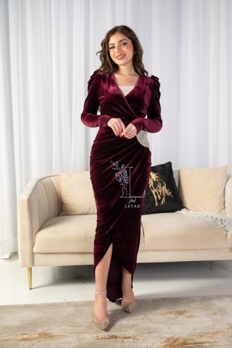 فستان قطيفه عودي ميد لف تطريز