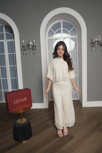 طقم بلوزه وبنطلون