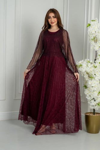 فستان عيد وجمعات رمضانية من الدانتيل الرقيق والكسر...