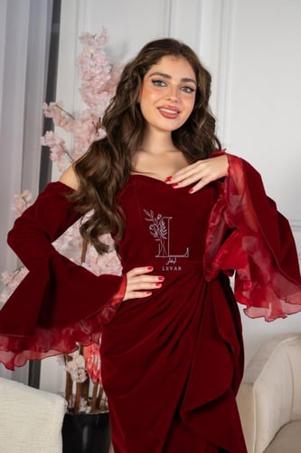 فستان لُجين من الجوخ