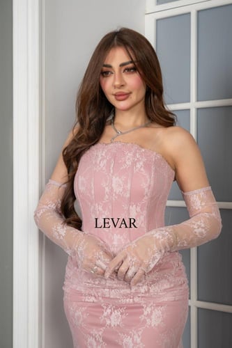 فستان روزالي وردي مشغوف بالدانتيل