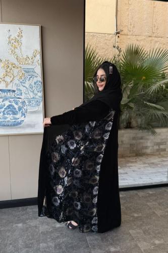 Layla's abaya