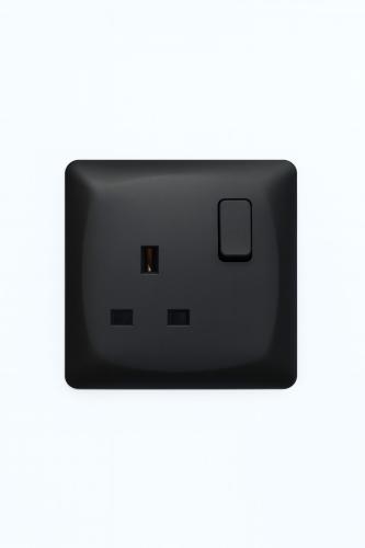 13 ampere fuse with black switch