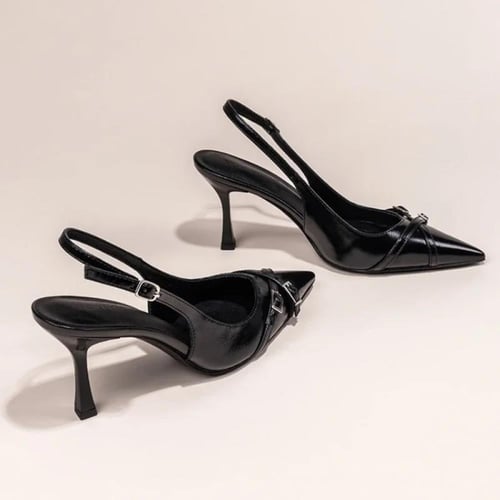 حذاء اسود كلاسيكي بكعب