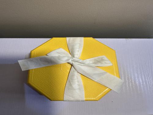 Swarovski accessories box yellow necklace