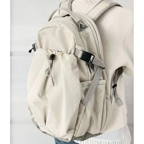حقيبة ظهر مدرسية بتصميم كوري A school backpack wit...
