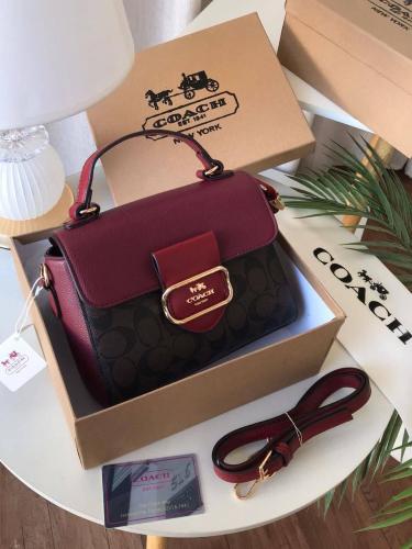 الجديد من كوتش اناقه وتميز لون عنابي مع بني